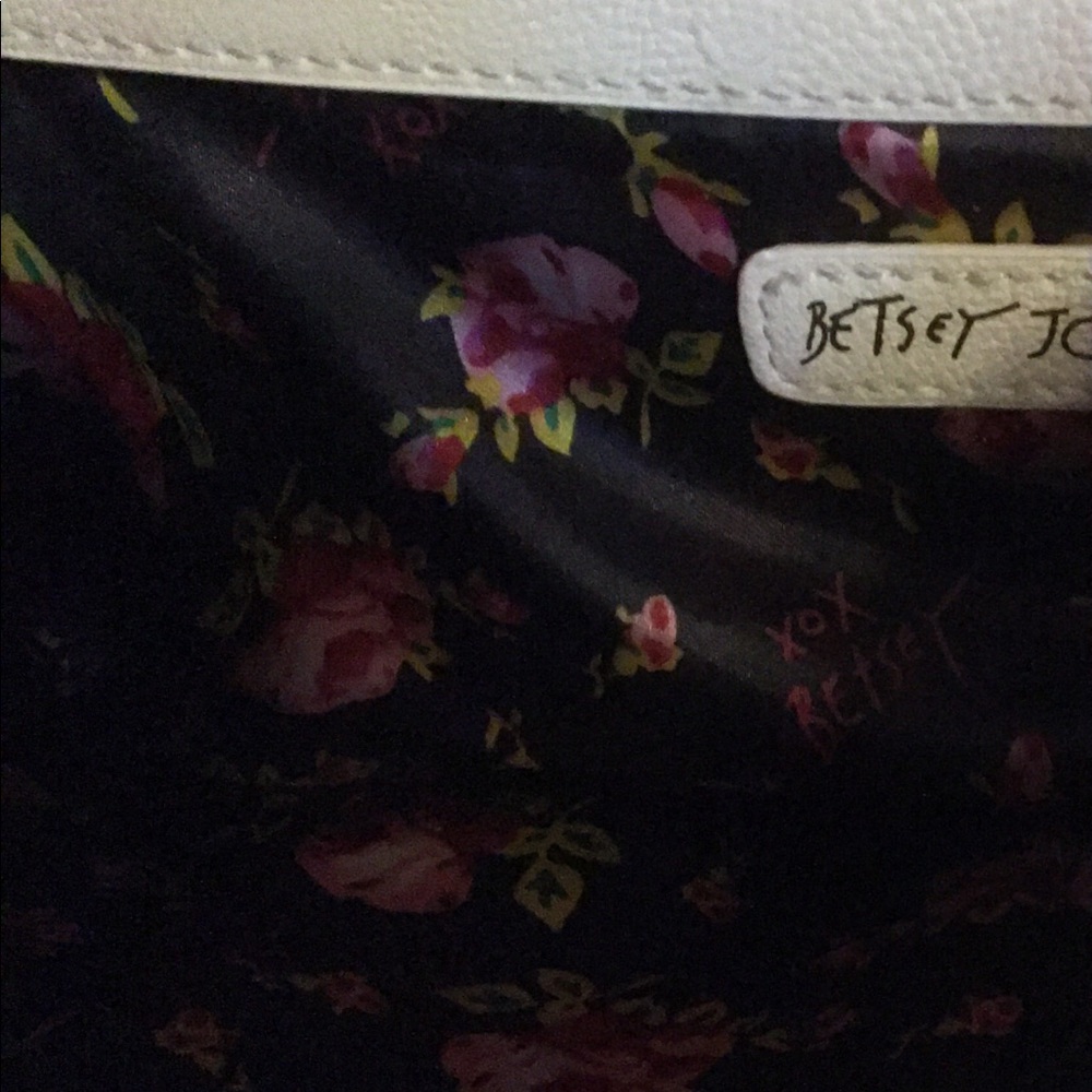 Purse - Picture 3 of 4